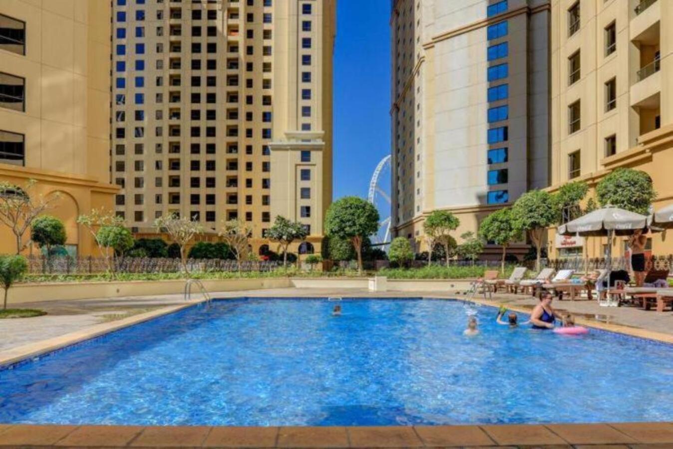 Moonlight Hostel Jbr - 2Min Walk To Jbr Beach - Gym - 2Min Metro Station - Poll Dubai Buitenkant foto