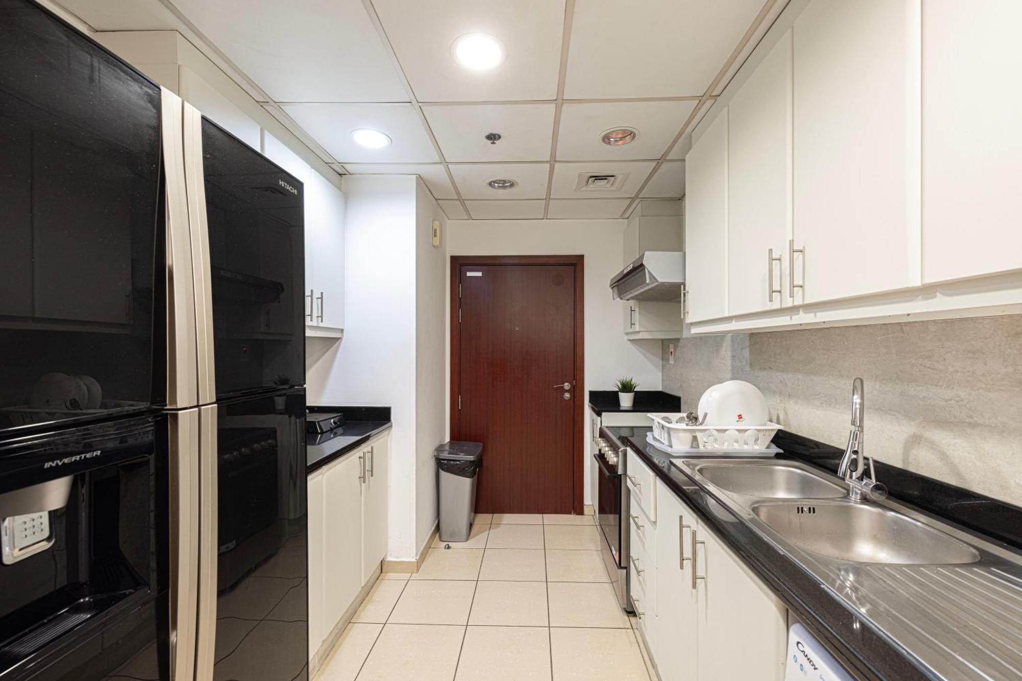 Moonlight Hostel Jbr - 2Min Walk To Jbr Beach - Gym - 2Min Metro Station - Poll Dubai Buitenkant foto