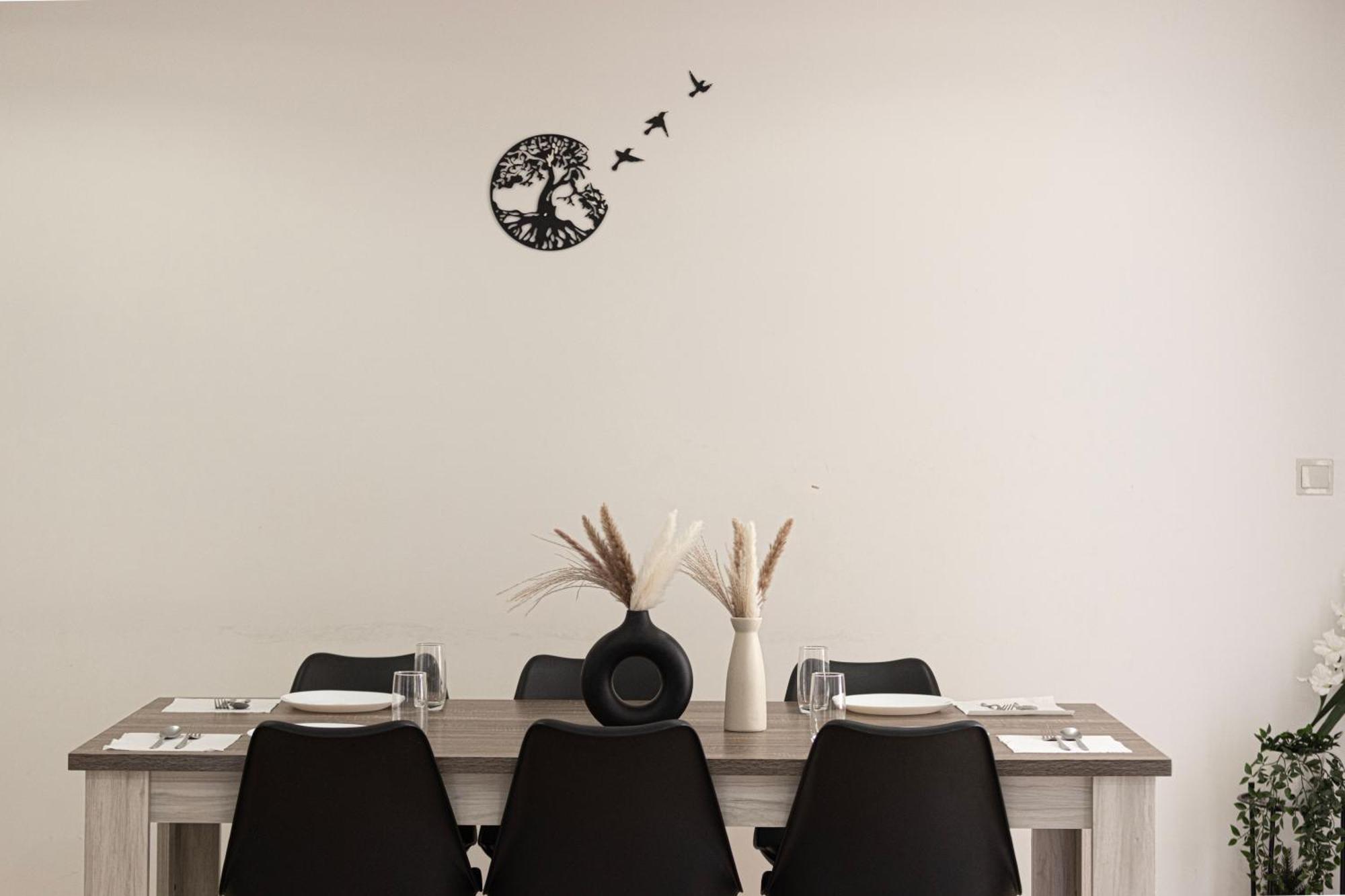 Moonlight Hostel Jbr - 2Min Walk To Jbr Beach - Gym - 2Min Metro Station - Poll Dubai Buitenkant foto